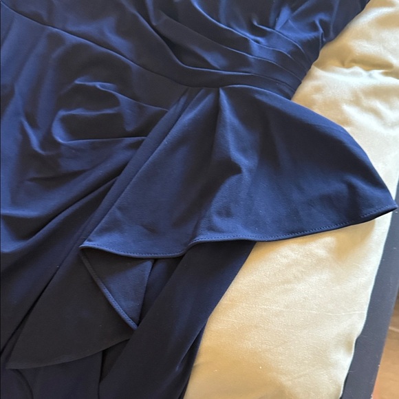 Alex Evenings - Elegant Navy Blue Evening/ Wedding Gown - Picture 5 of 6